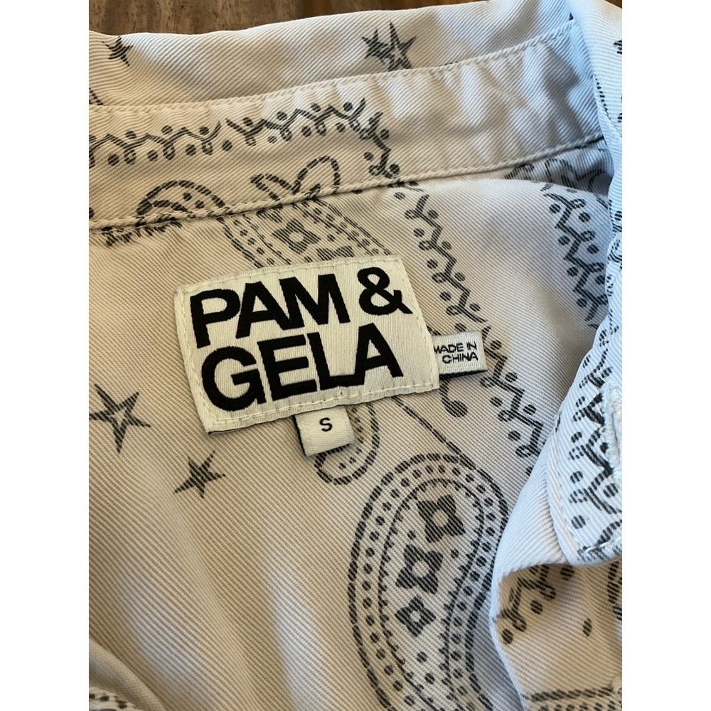 Pam & Gela Paisley Bandana Print Romper Small RHOBH Teddi Mellencamp Ivory Gray - Picture 8 of 16
